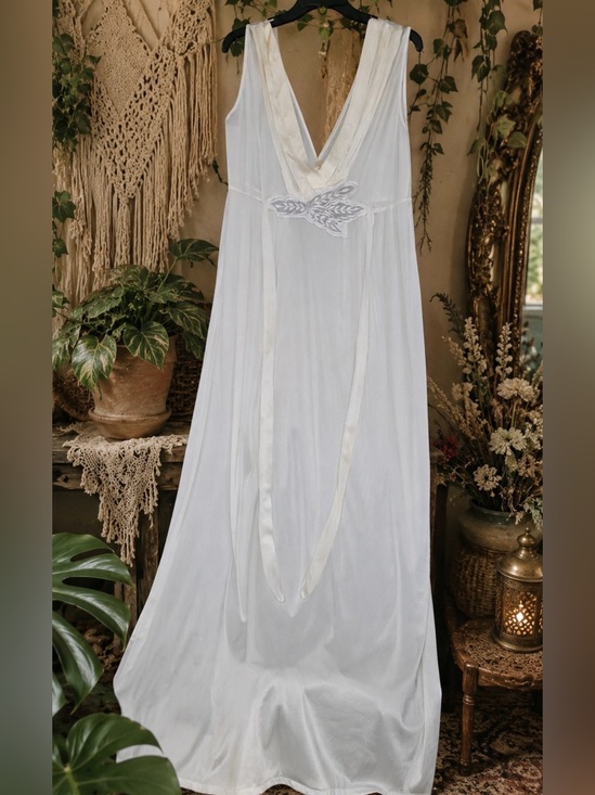 Undercover wear Other - Vintage Undercover Wear Rhapsody White Nylon Maxi Nightgown M Tall Grecian